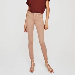 NWT! AG "The Abbey Ankle" Mid-rise Super Skinny Ankle